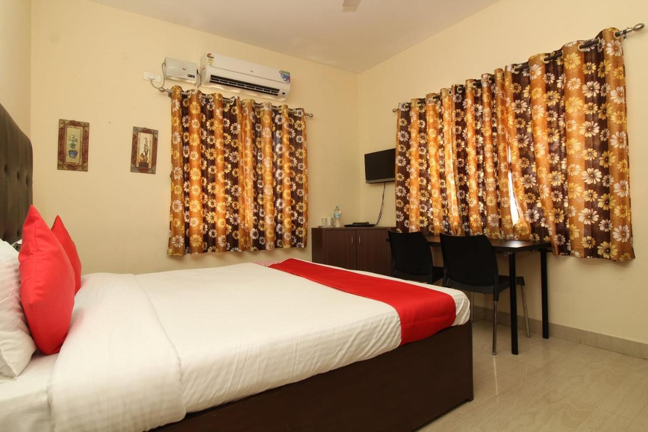 Namo Suites Haiderabad Buitenkant foto